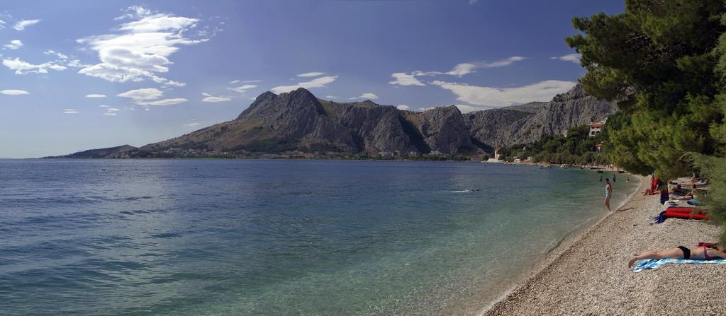 Tourist Settlement Brzet Hotel Omiš Екстериор снимка