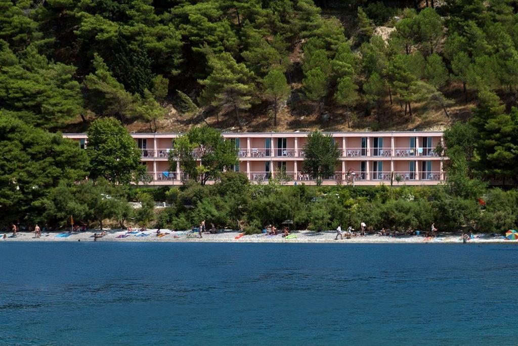 Tourist Settlement Brzet Hotel Omiš Екстериор снимка