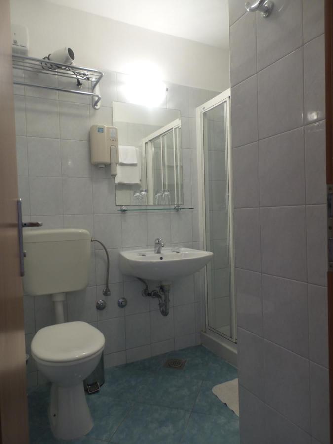 Tourist Settlement Brzet Hotel Omiš Екстериор снимка