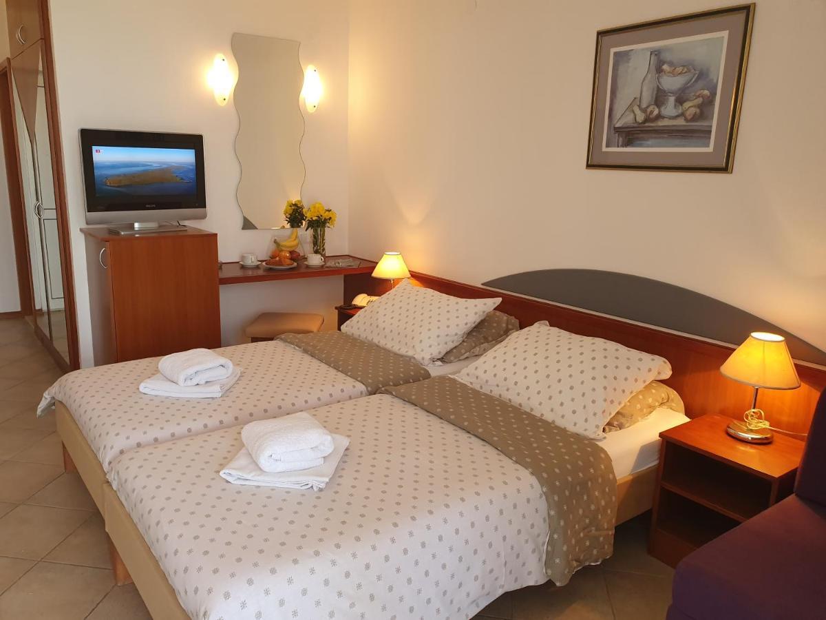 Tourist Settlement Brzet Hotel Omiš Екстериор снимка